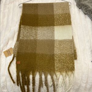 Cozy Plaid Fringe Scarf/Blanket